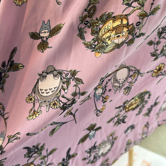 Brand New! Hot Topic M - Picture 2 of 5